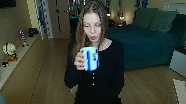 ReginaSparkle online show from June 15, 2026, 6:46 am