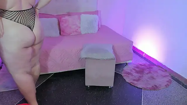 ScarlettDreamss7 online show from November 9, 2025, 3:38 pm