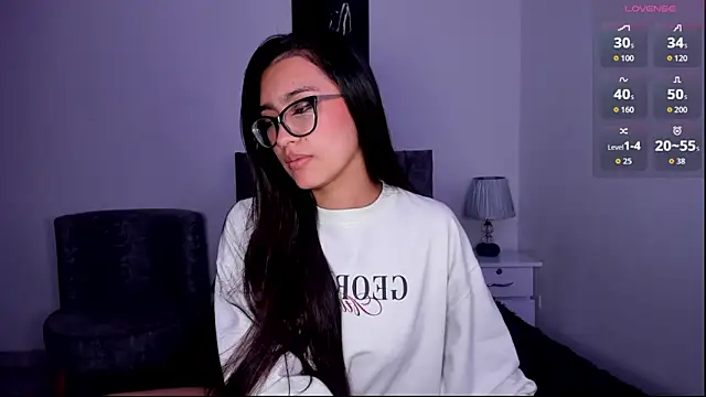 AgathaHowland  online show from October 15, 2025, 8:33 am