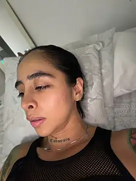 sophierooy22 online show from July 1, 2026, 4:29 pm