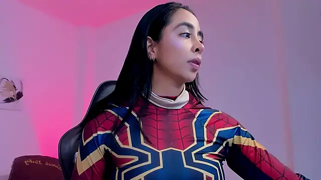 sophierooy22 online show from October 25, 2025, 12:10 am