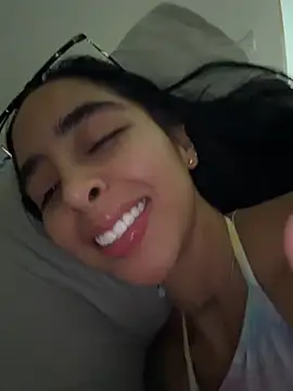 Snapshot of sophierooy22 chatting on June 21, 2026, 5:52 pm sophierooy22 online show from June 21, 2026, 5:52 pm