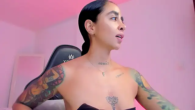 Snapshot of sophierooy22 chatting on May 13, 2026, 10:50 pm sophierooy22 online show from May 13, 2026, 10:50 pm