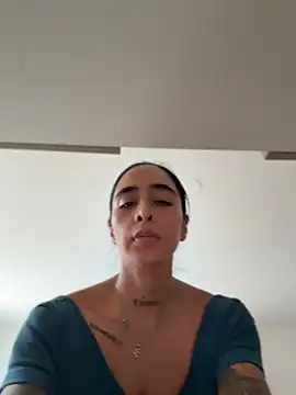 sophierooy22 online show from June 22, 2026, 9:45 pm