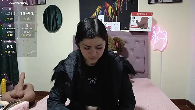 Emmie Hot online show from April 23, 2026, 10:55 am