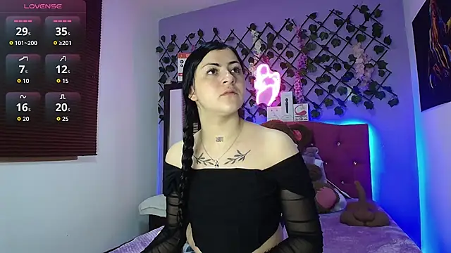 Emmie Hot online show from July 24, 2026, 11:50 am