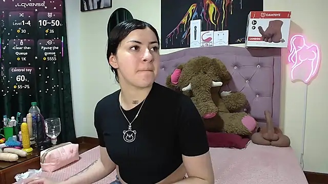 Emmie Hot online show from May 25, 2026, 11:53 am