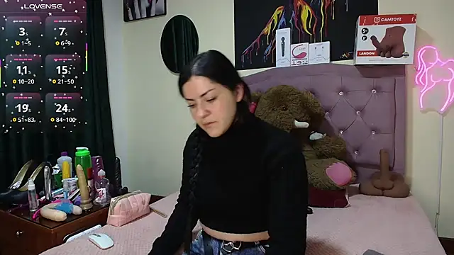 Emmie Hot online show from July 14, 2026, 11:38 am