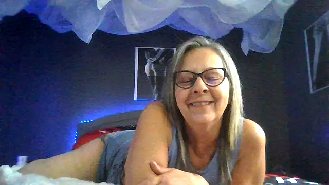 PapillonBleu71 online show from January 19, 2025, 7:58 pm