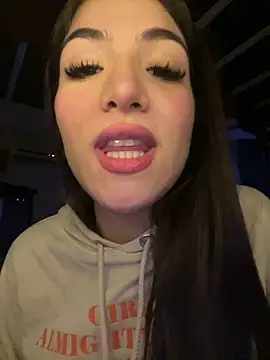 thompsonabella666 online show from February 15, 2025, 10:10 pm