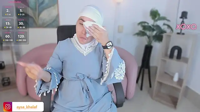 Ayha khalaf online show from October 15, 2025, 1:15 am