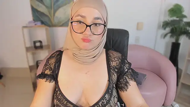 Ayha khalaf online show from January 11, 2026, 2:18 am