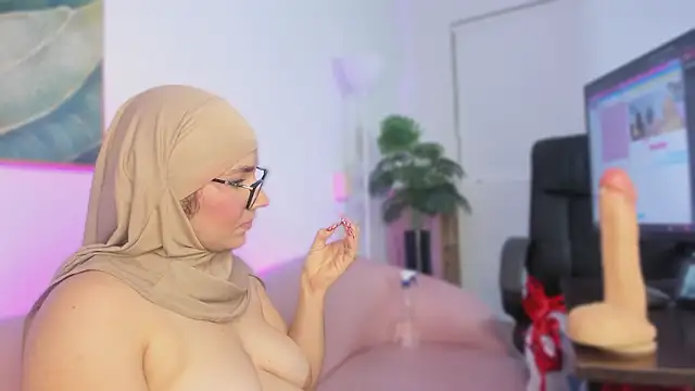 Ayha khalaf online show from February 20, 2026, 6:26 am