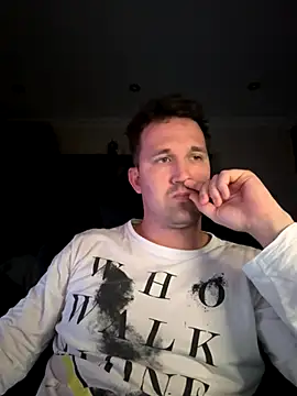 wilder6969xx online show from October 21, 2025, 5:34 pm