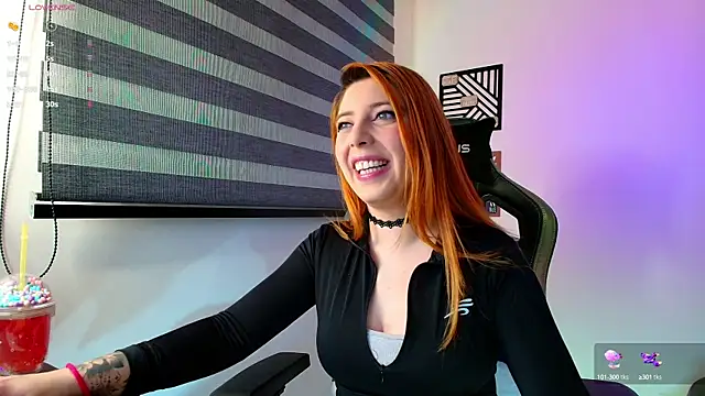 Snapshot of love_sharol_ chatting on January 28, 2025, 12:36 am love sharol online show from January 28, 2025, 12:36 am