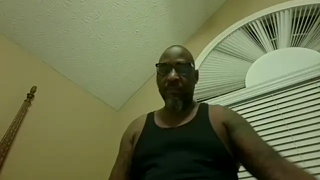 Snapshot of Soultouch1 chatting on November 21, 2025, 7:18 am Soultouch1 online show from November 21, 2025, 7:18 am