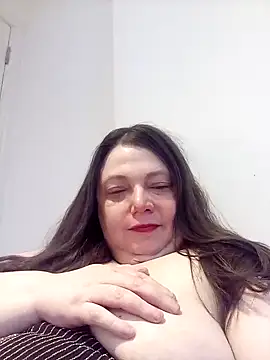 Snapshot of HotHornyEmmaX chatting on February 14, 2025, 7:49 am HotHornyEmmaX online show from February 14, 2025, 7:49 am