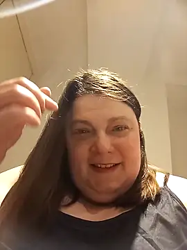 Snapshot of HotHornyEmmaX chatting on March 21, 2026, 3:52 am HotHornyEmmaX online show from March 21, 2026, 3:52 am