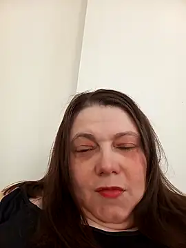 Snapshot of HotHornyEmmaX chatting on March 21, 2026, 5:17 pm HotHornyEmmaX online show from March 21, 2026, 5:17 pm