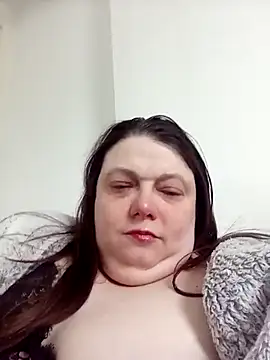 Snapshot of HotHornyEmmaX chatting on March 22, 2025, 8:51 am HotHornyEmmaX online show from March 22, 2025, 8:51 am