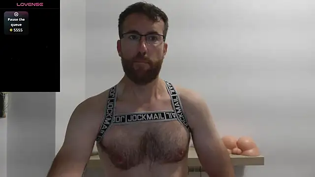 machohiberiko online show from October 2, 2025, 8:23 pm