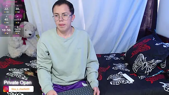 Tina 4 Charlie online show from September 20, 2025, 1:27 pm