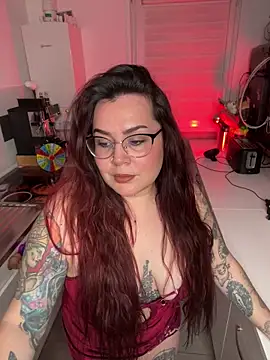 Cherrycherrymiss online show from May 5, 2026, 12:30 pm