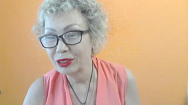 NessyJenixs online show from July 5, 2026, 1:07 pm
