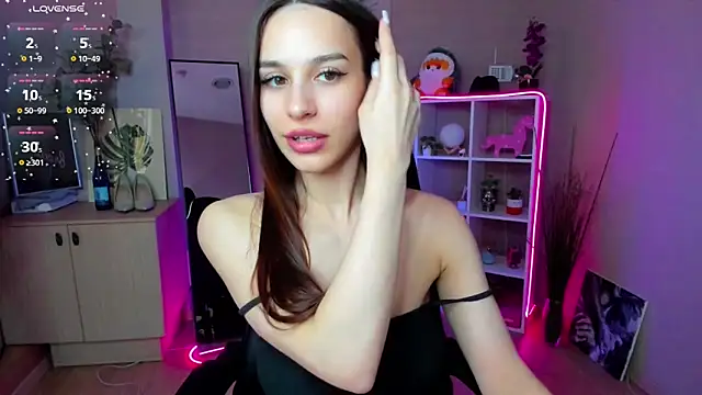 KristineBeauty online show from February 9, 2026, 8:45 am