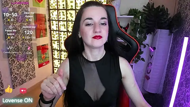 JessicaAlfo online show from April 23, 2026, 2:29 am