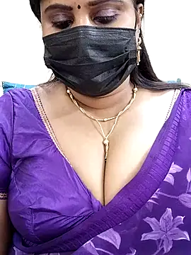 Queenflowerr online show from March 2, 2025, 4:47 pm