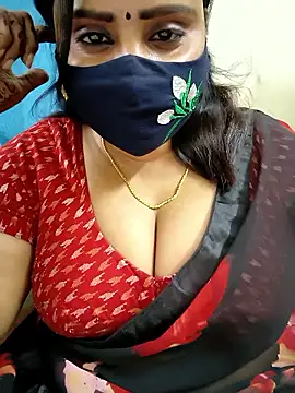 Queenflowerr online show from February 28, 2026, 7:57 pm