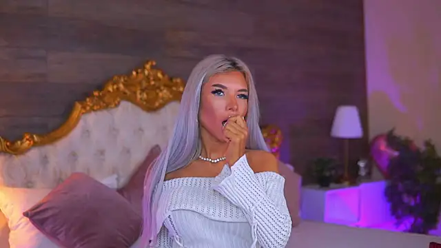 Juicy Jessye online show from June 8, 2026, 7:47 pm