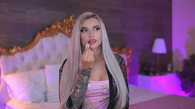 Juicy Jessye online show from September 26, 2025, 8:05 pm