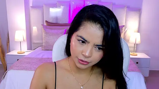 Layla Breezee online show from May 2, 2026, 11:26 am