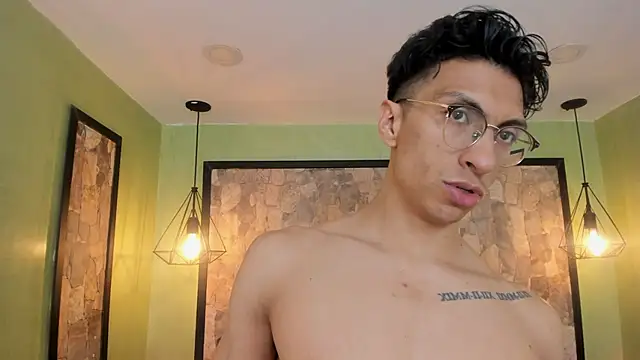 ApoloCruz online show from September 14, 2025, 4:13 am