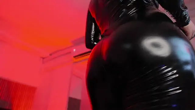 bonnieAn online show from October 26, 2025, 11:21 am