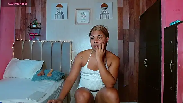 electrabrowns online show from March 1, 2026, 9:15 pm