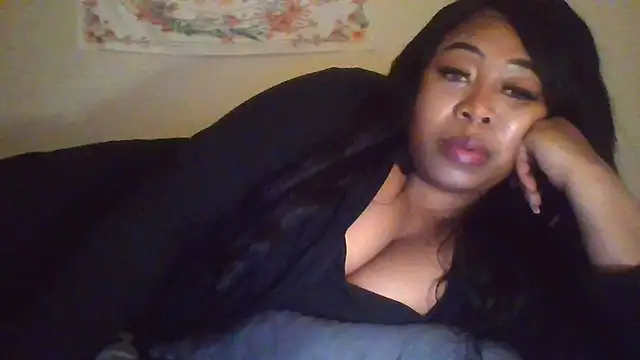 Snapshot of angeliquebelcali chatting on March 8, 2026, 12:27 am angeliquebelcali online show from March 8, 2026, 12:27 am