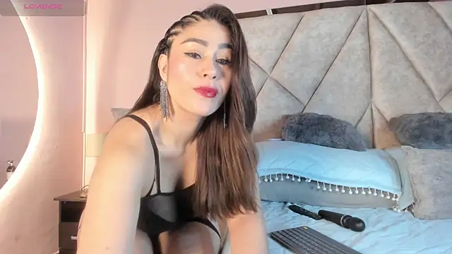 Mara Torres1 online show from April 23, 2026, 12:40 pm