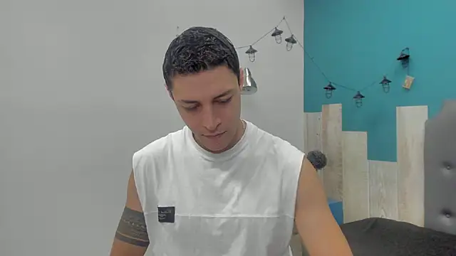 Frank Millers online show from September 29, 2025, 7:52 pm