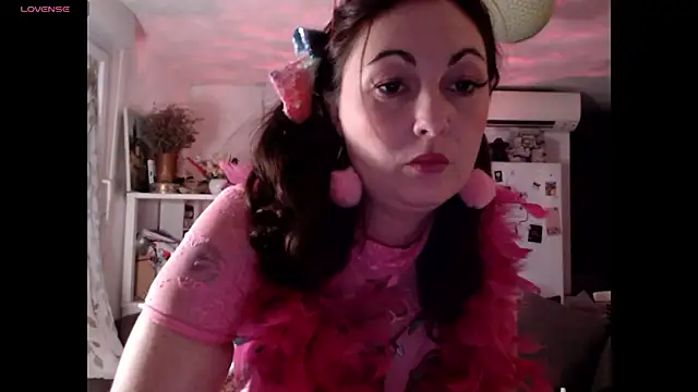 AdorahB3ll3 online show from November 30, 2025, 8:09 pm