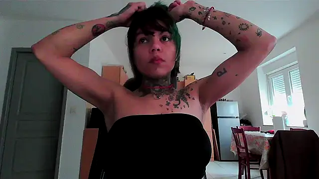 serena  vedette online show from February 25, 2025, 8:14 am