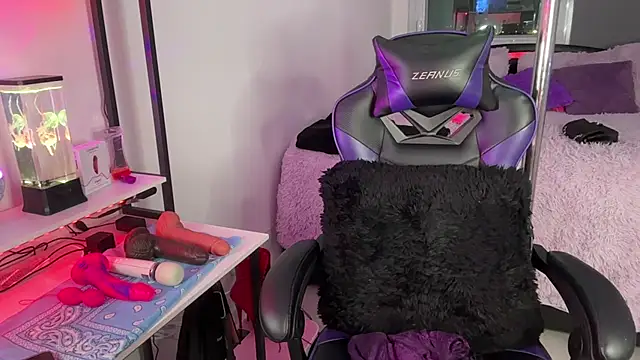 angeladiamond1 online show from February 12, 2025, 5:15 am