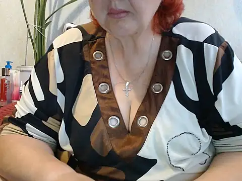 Snapshot of DeniseeRosea chatting on July 16, 2026, 9:50 am DeniseeRosea online show from July 16, 2026, 9:50 am