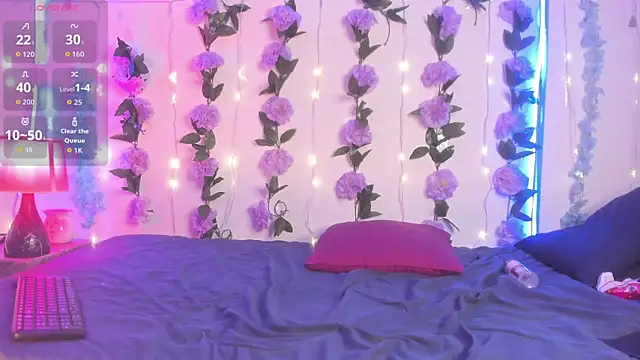 izan 20 online show from March 26, 2026, 8:18 pm