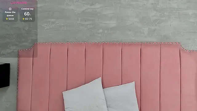 Snapshot of Alaia_Colins chatting on February 20, 2026, 12:18 am Alaia Colins online show from February 20, 2026, 12:18 am