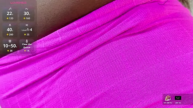 Snapshot of Alaia_Colins chatting on March 2, 2026, 2:01 am Alaia Colins online show from March 2, 2026, 2:01 am