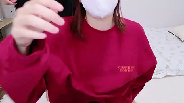 NA-KAREN-V8 online show from October 23, 2025, 1:54 pm