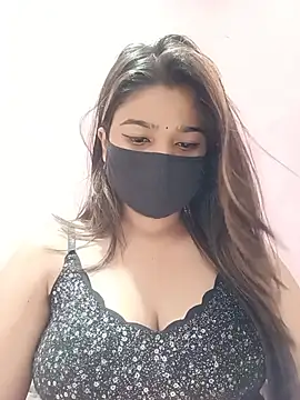 Snapshot of Simran-001 chatting on July 31, 2026, 12:37 pm Simran-001 online show from July 31, 2026, 12:37 pm